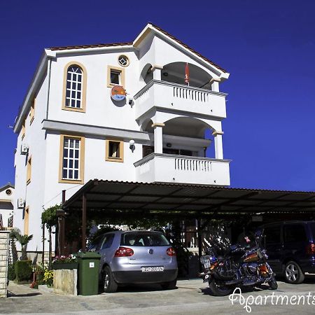 Apartments Borka Biograd Na Moru Exteriér fotografie